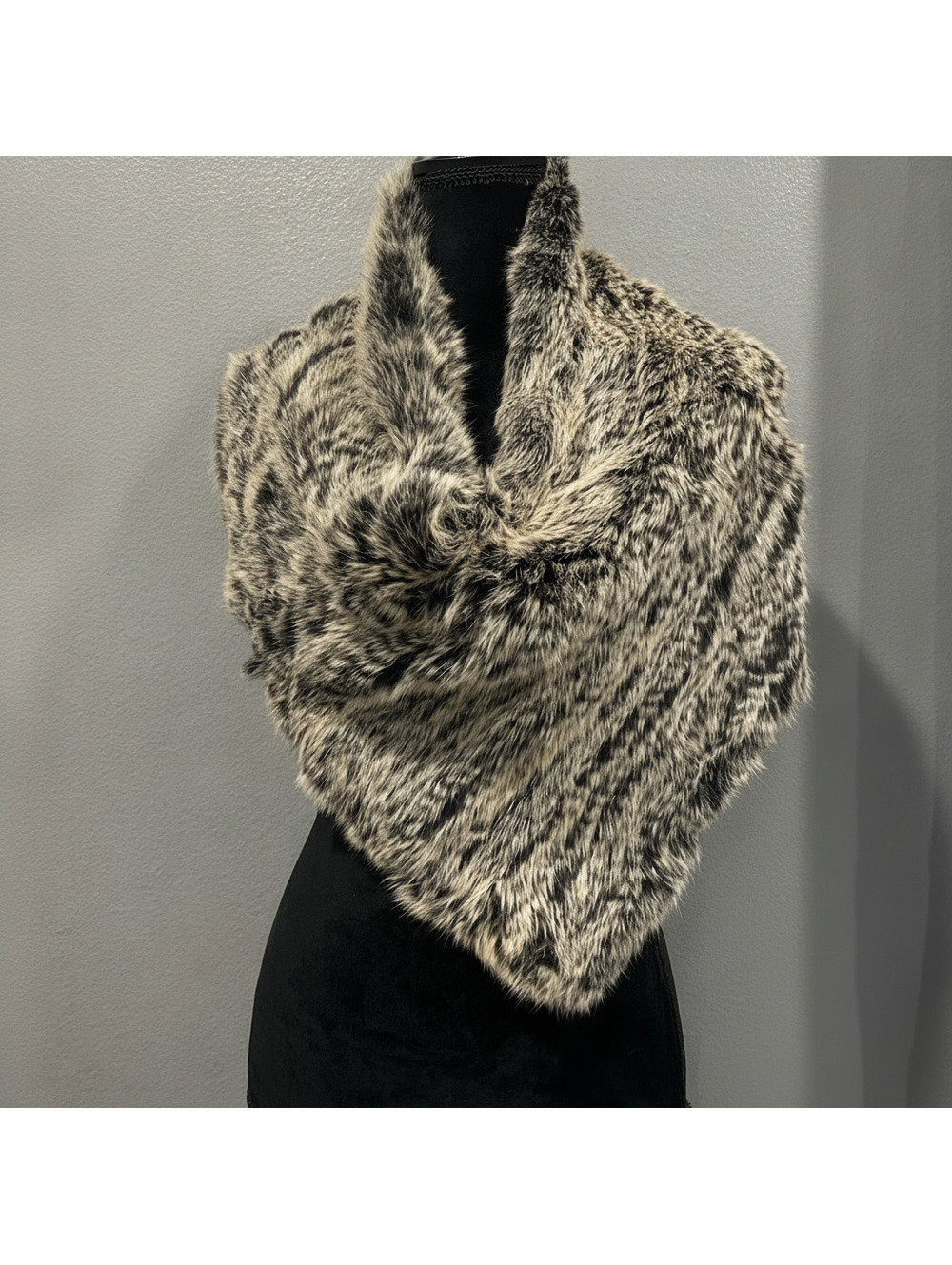 Genuine Rabbit Fur Wrap Stole Shrug Gray Black Y2K 90s 30s Gatsby Old Hollywood